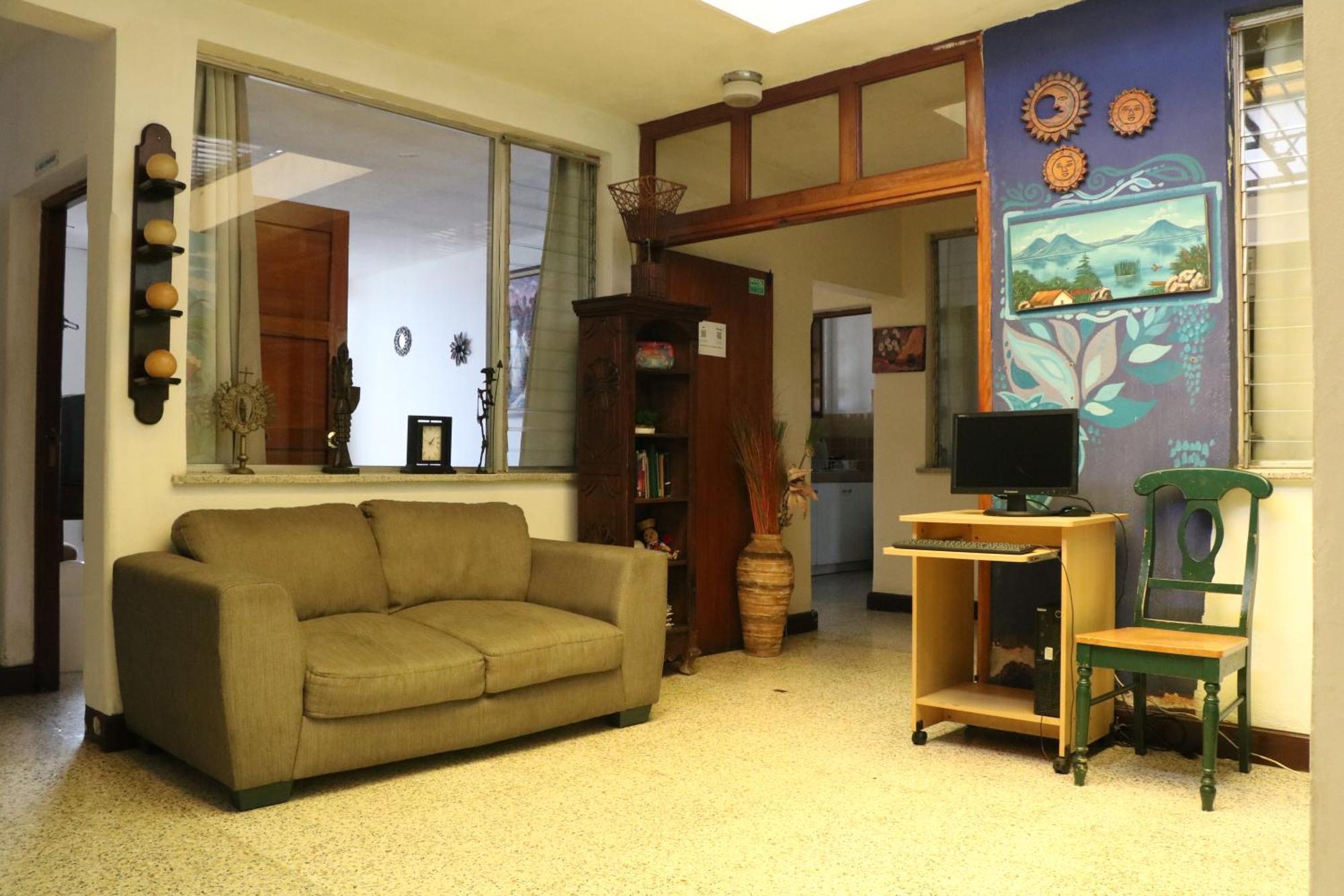 Hostal Los Volcanes Guatemala City Luaran gambar