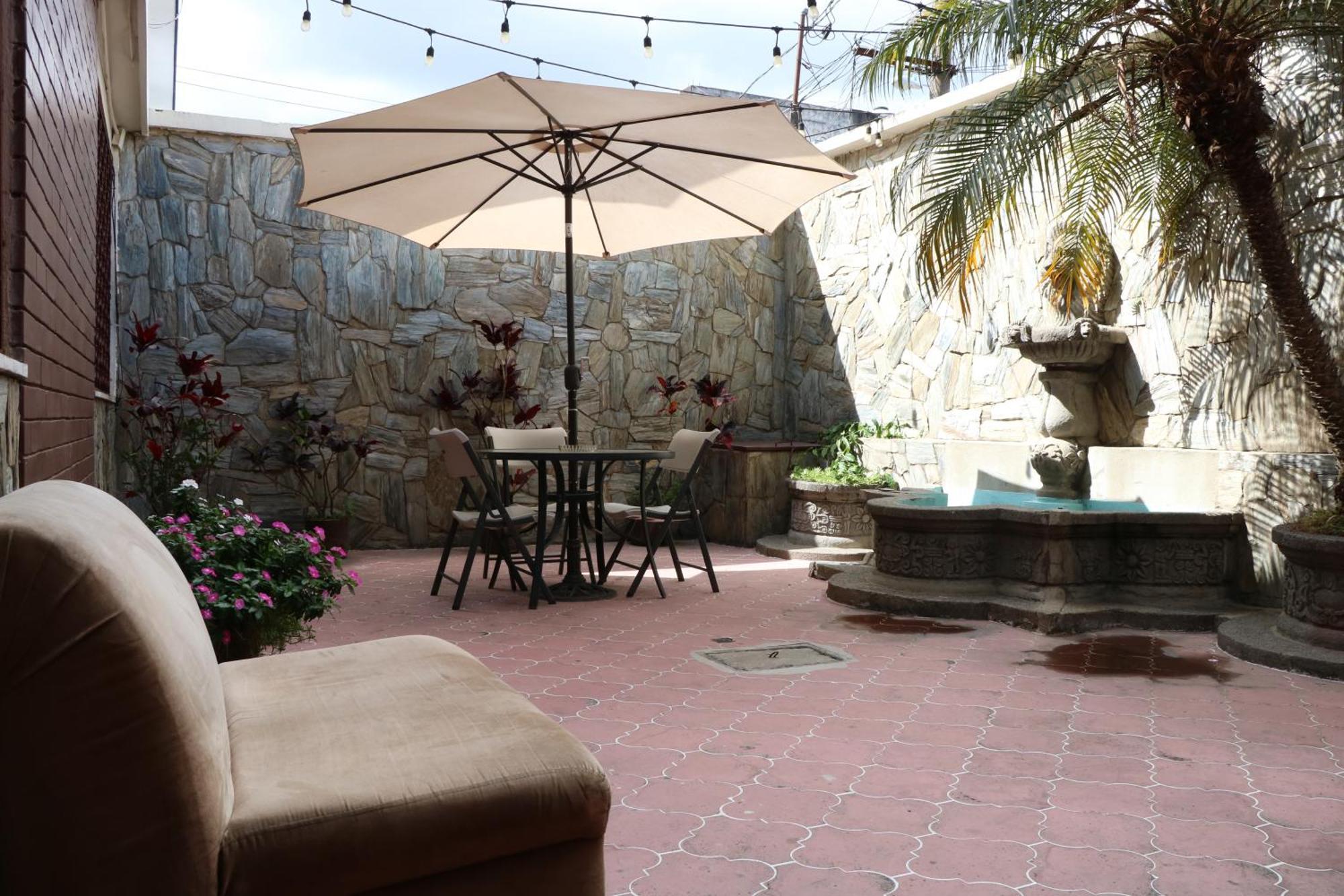 Hostal Los Volcanes Guatemala City Luaran gambar
