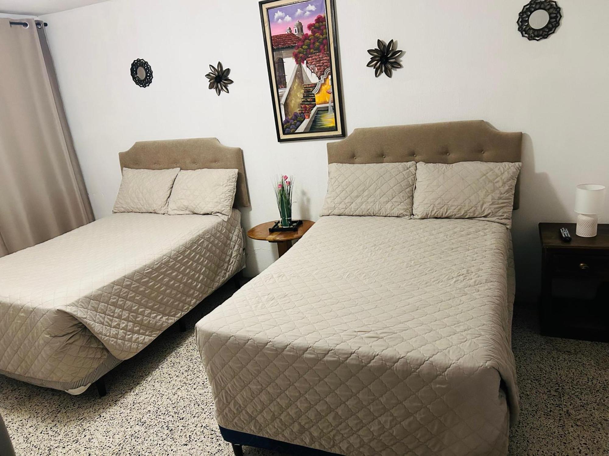 Hostal Los Volcanes Guatemala City Luaran gambar